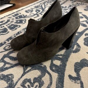 Tory Burch suede heels - size 11